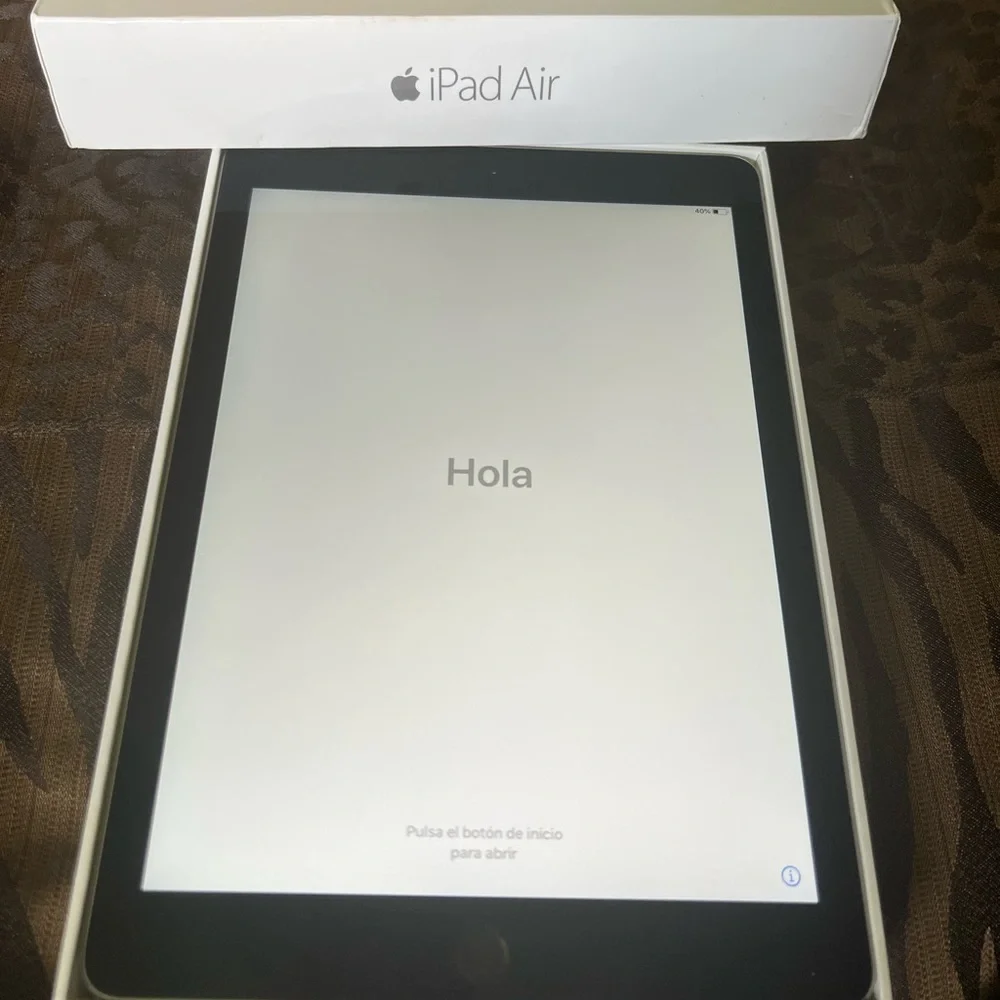 iPad Air 2 (2014) space gray